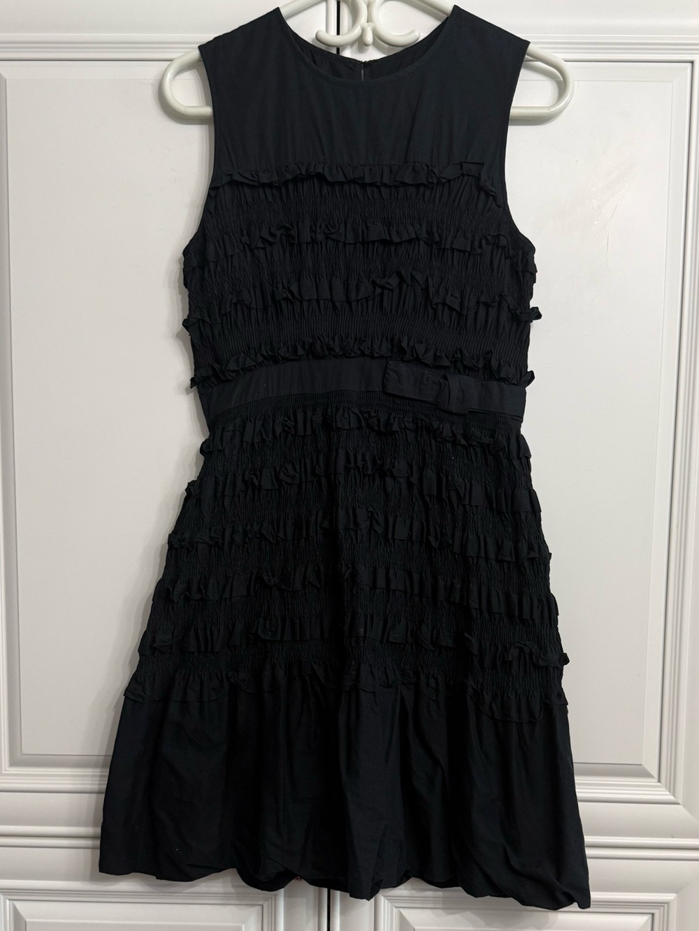French Connection Size 8 Black Ruffled Cotton Sleeveless Cocktail Dress Lined